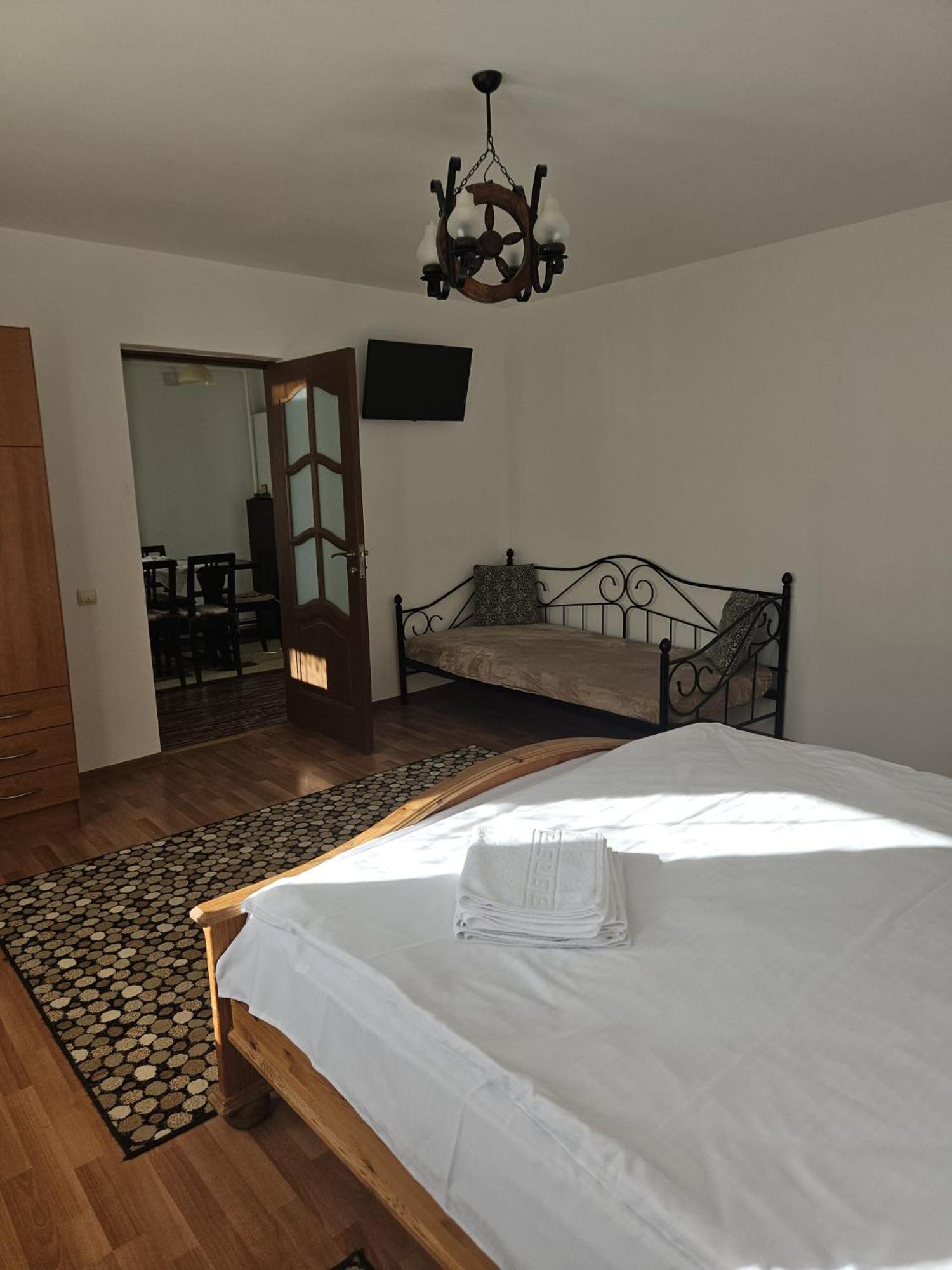 Casa Stely Hotel Rîşnov Екстериор снимка